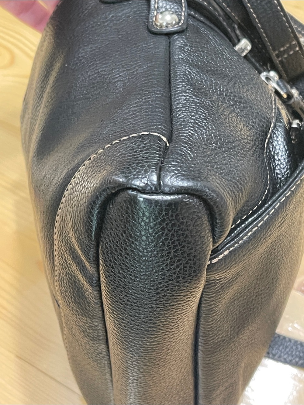 Giani Bernini Black Pebbled Leather Multi-Pocket Crossbody Bag Organizer - Picture 11 of 16